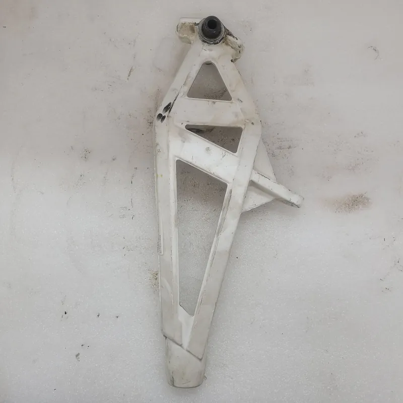 Spindle, Steering - Right White (inc. 2) Commander Maintenant